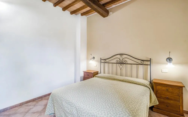 Limone Family Apt Shared Pool,volterra