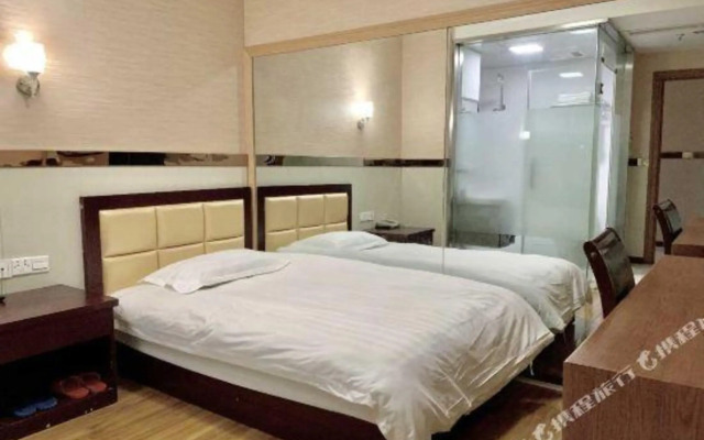 Zhapu Tianfei Business Hote