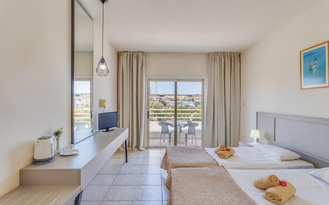 Piere Anne Beach Hotel