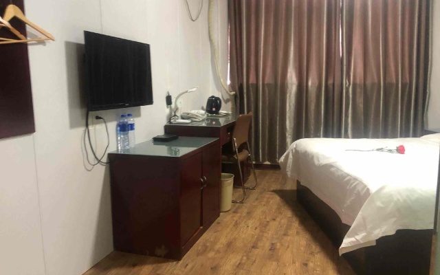Thank Inn Hotel He'nan Shangqiu Railway Station Zhanqian Road West Branch – Guest Rooms – Shangqiu