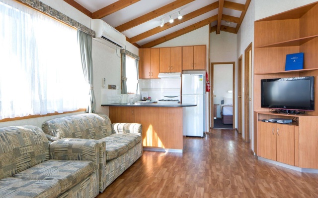 Discovery Parks - Lake Hume, Victoria – Guest Rooms – Ebden