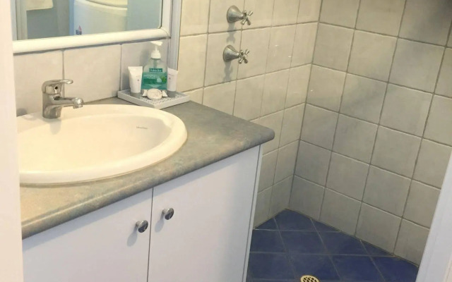 Driftwood Apartments