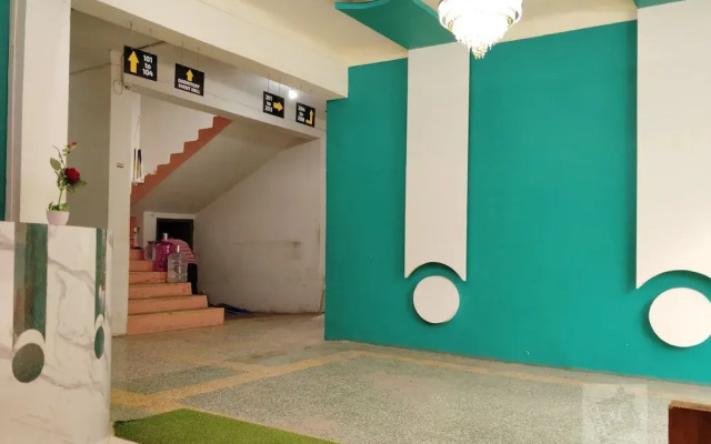 6 CR Hotel Natraj Aurangabad