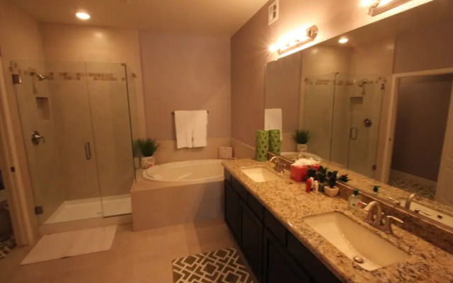 Monte 3 Bedroom Townhouse by RedAwning