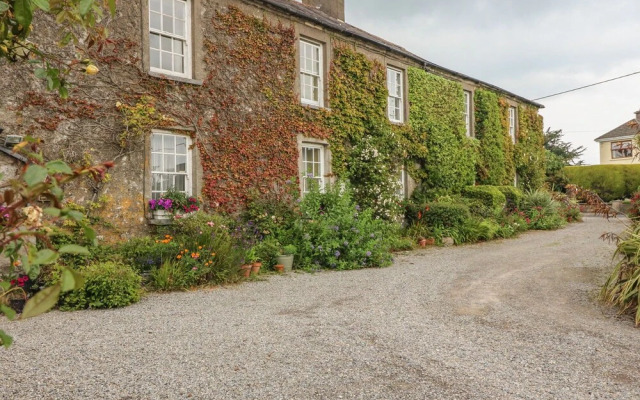 Cairbre House