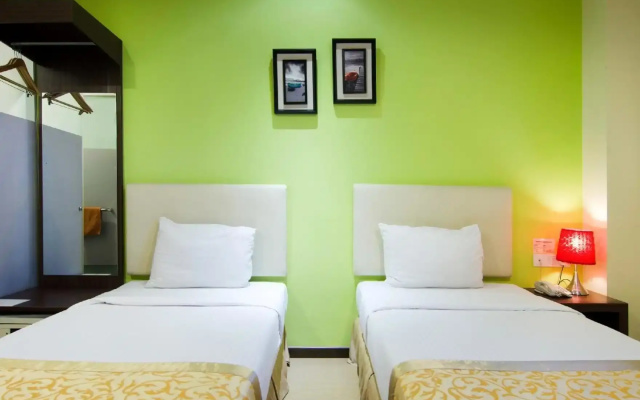 8 Days Boutique Hotel @ Mount Austin JB