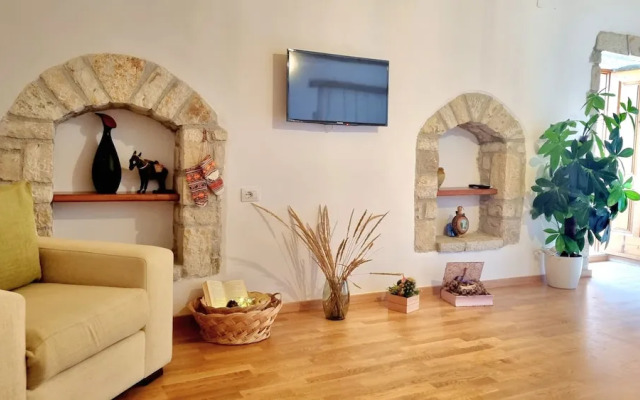 Beutiful House in Upper Qeparo, Coast of Albania