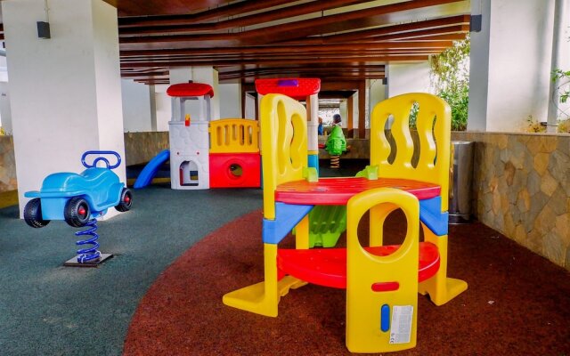 2BR Bassura City Apartment Pool View near Bassura Mall