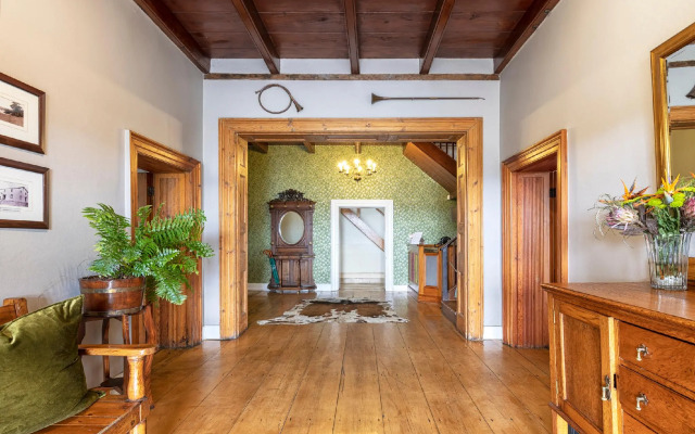 Belvidere Manor