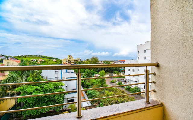 Meera Mansion by OYO Rooms
