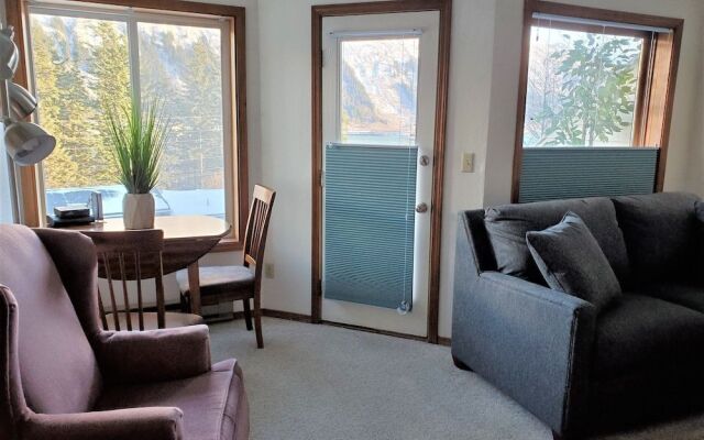 Pearson's Pond Luxury Suites