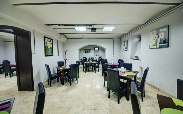 Atrium Hotel Ateneu City Center