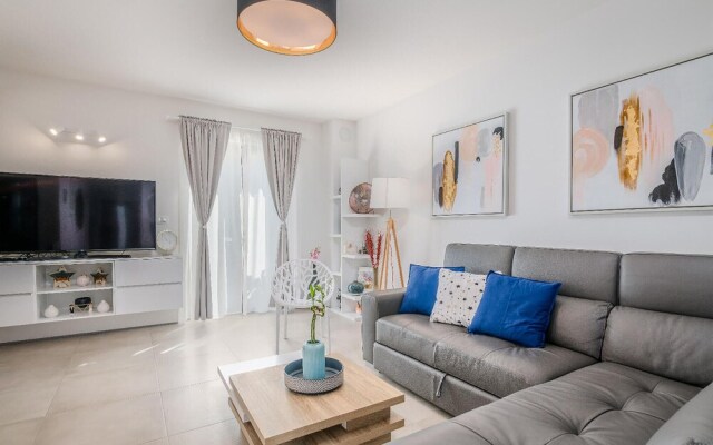 Awesome Home in Novigrad With Jacuzzi, Wifi and 3 Bedrooms