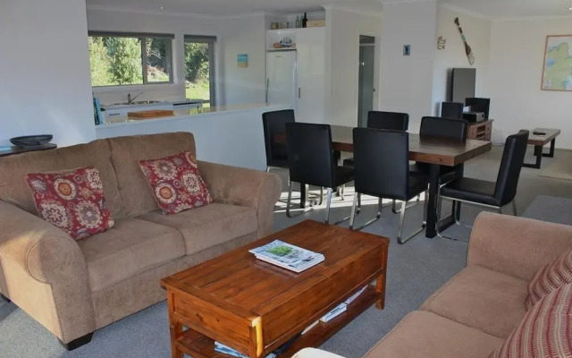 Pohara Beach Retreat