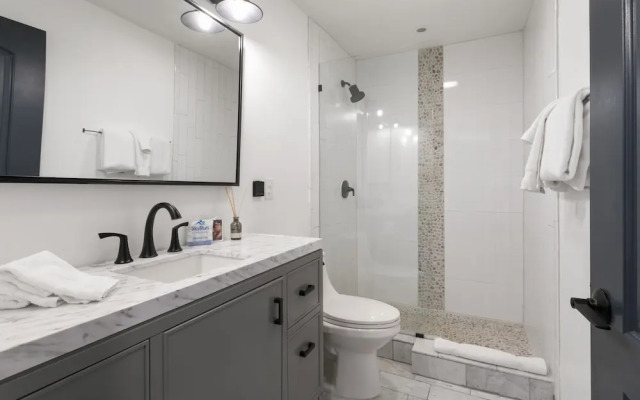 3094 Booth Falls Road 4 Bedroom Condo