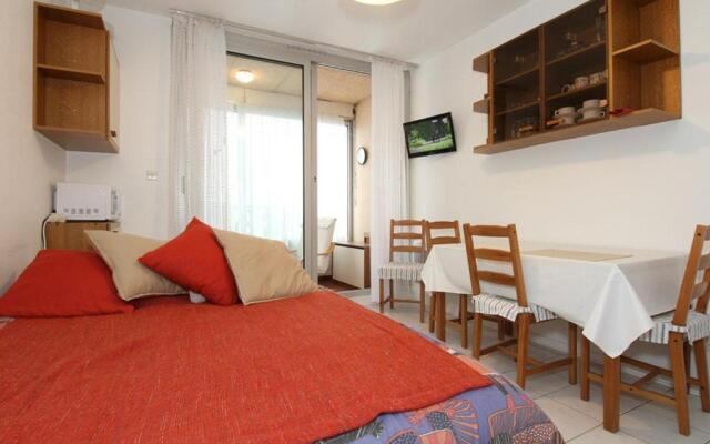 Appartement Balaruc-les-Bains, 1 pièce, 2 personnes - FR-1-553-112