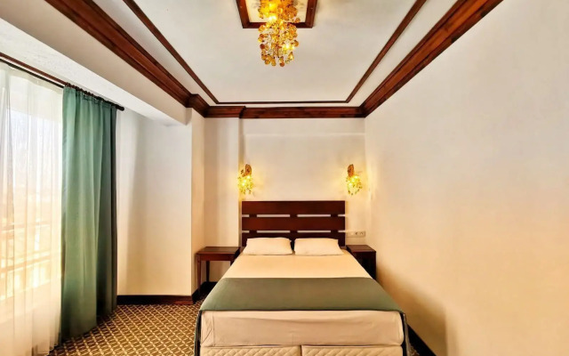 Bozcaada Fahri Hotel