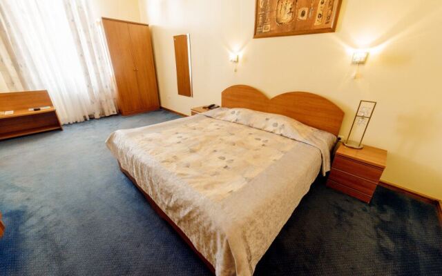 Prometey Club Hotel