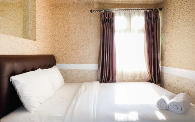 Pool View Apartment Green Pramuka