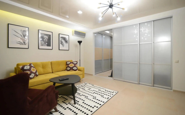 Apartments on Voykova 6