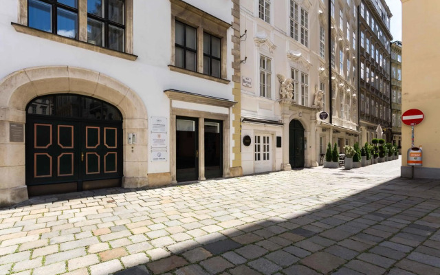 Beautiful Apartment City Center 4