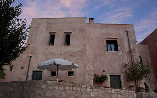 Kastellos Village -Central Complex