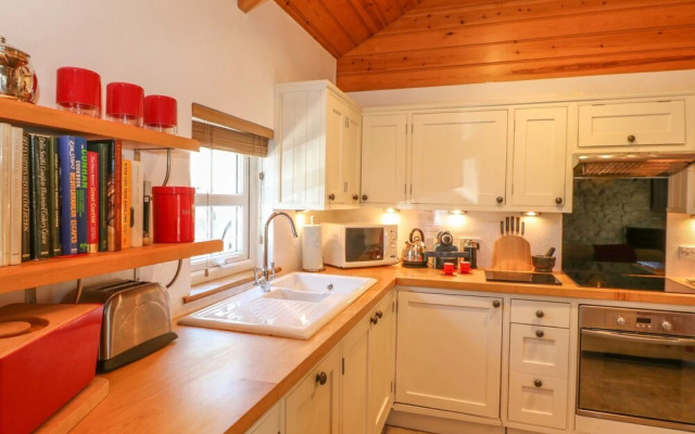 Pond Cottage