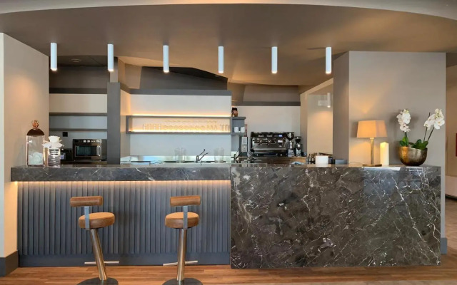 DC Hotel international