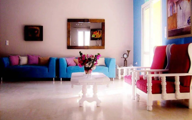 Zorbas Hotel Santorini