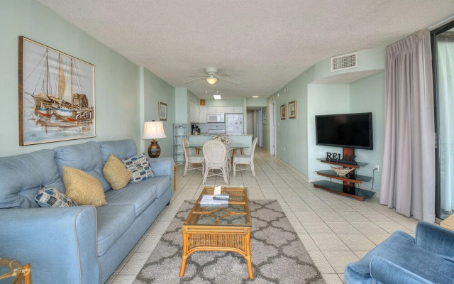Palms Resort by Elliott Beach Rentals