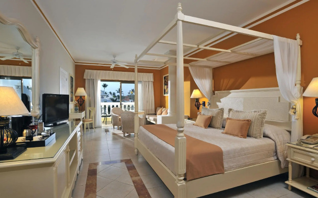 Bahia Principe Luxury Esmeralda - All Inclusive - Newly Renovated