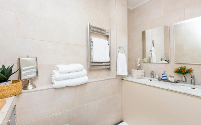 Park Lane Apartments - Clarges St