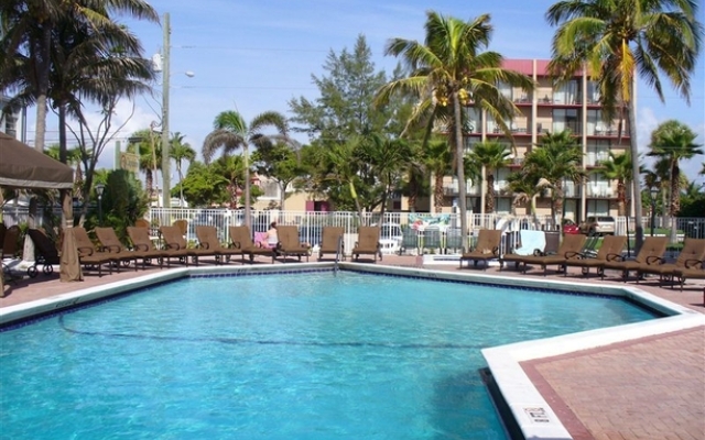 Lauderdale Beachside
