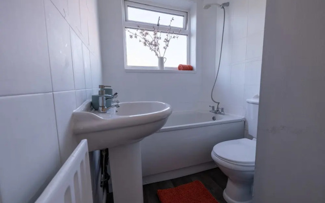 Immaculate 2-bed Apartment in Dartford