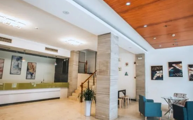 Sunshine Chain Hotel