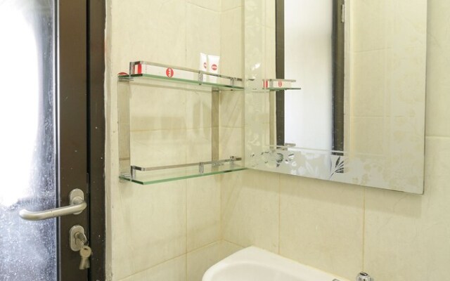 Tuban Torres Accomodation by OYO Rooms