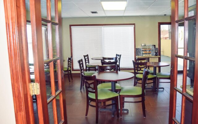 Best Western Fairwinds Inn