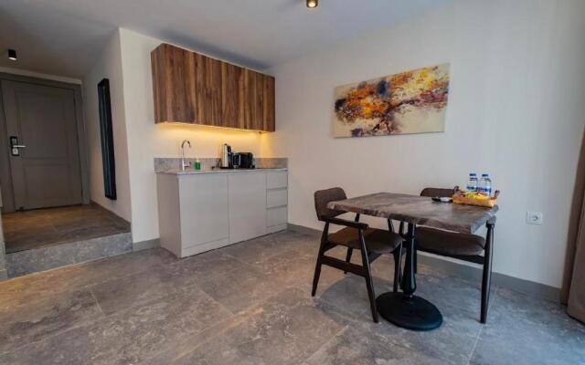 Bd Suites
