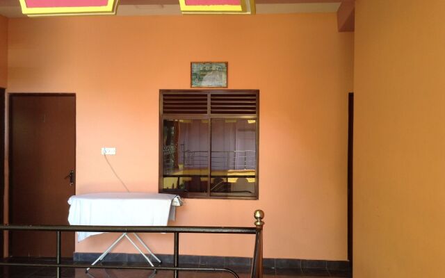 Sunshine Hotel & Hall