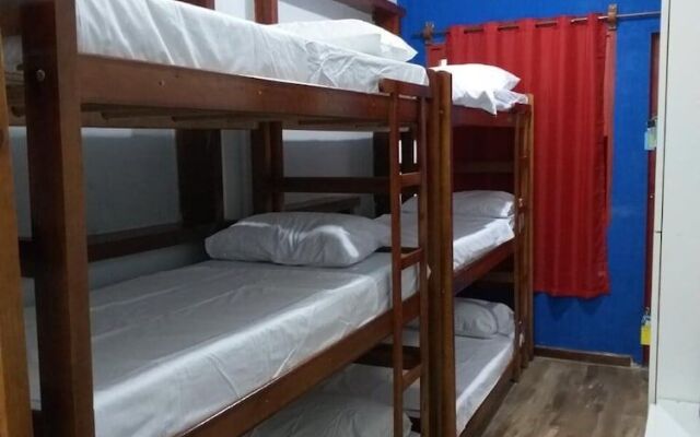 Pe Na Areia Beach Hostel