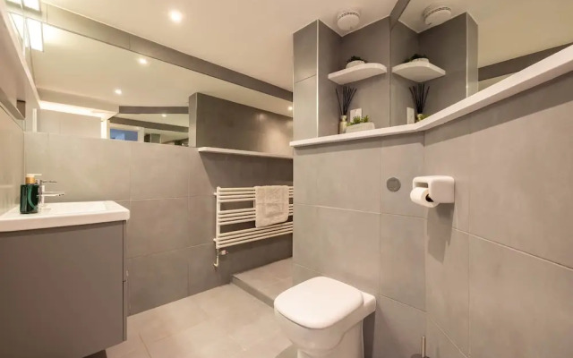 Charming One-bedroom Retreat in Historic Bath