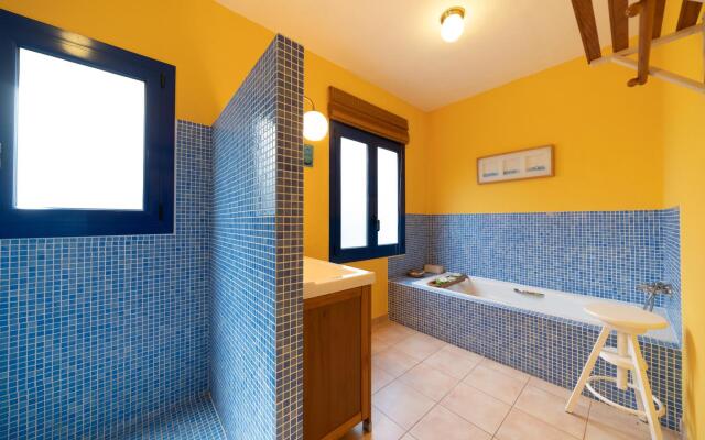 Sol in L'Escala with 4 bedrooms and 3 bathrooms