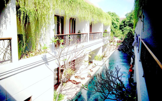 Seminyak Lagoon All Suites Hotel