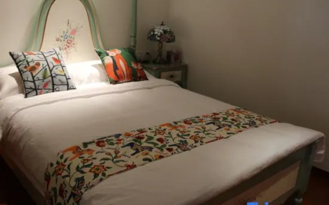 Sun Mountain French Romance Seaview Hotel