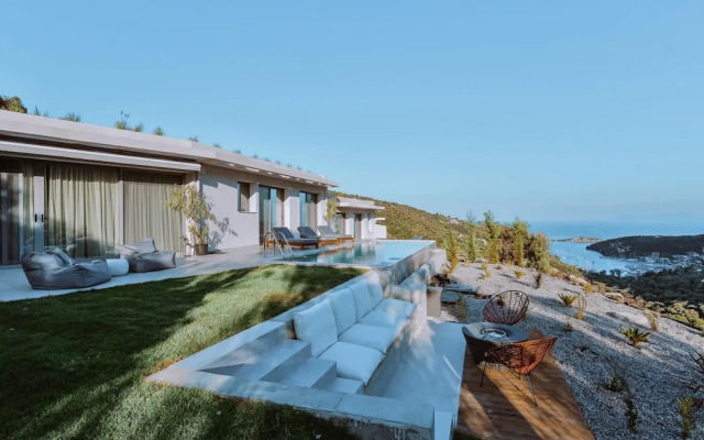 Theros Villas With Private Pool