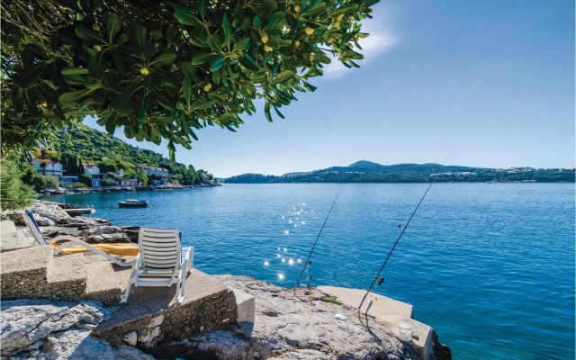 Two-Bedroom Holiday Home in Dubrovnik