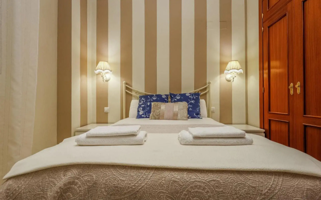 Descanso-elegancia en Sevilla Parking Gratuito