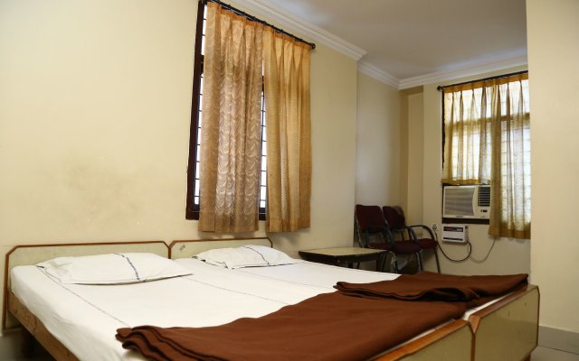 Sai sri Krishna Deluxe Lodge