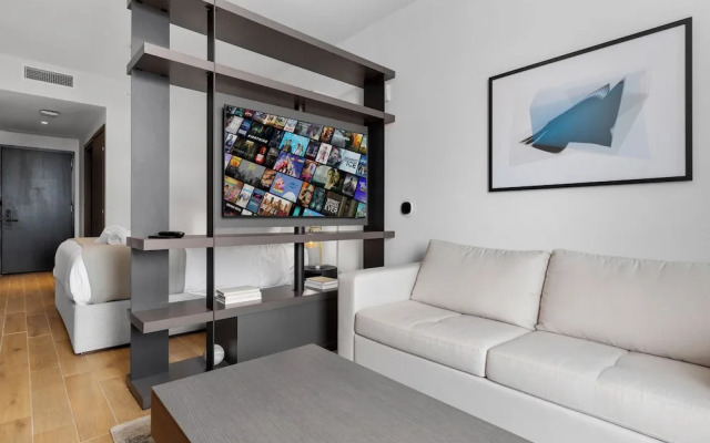 Exclusive Studio with Beautiful Views