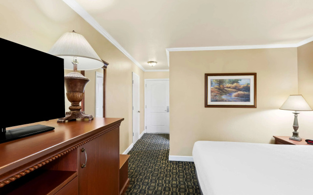 Best Western Miner's Inn